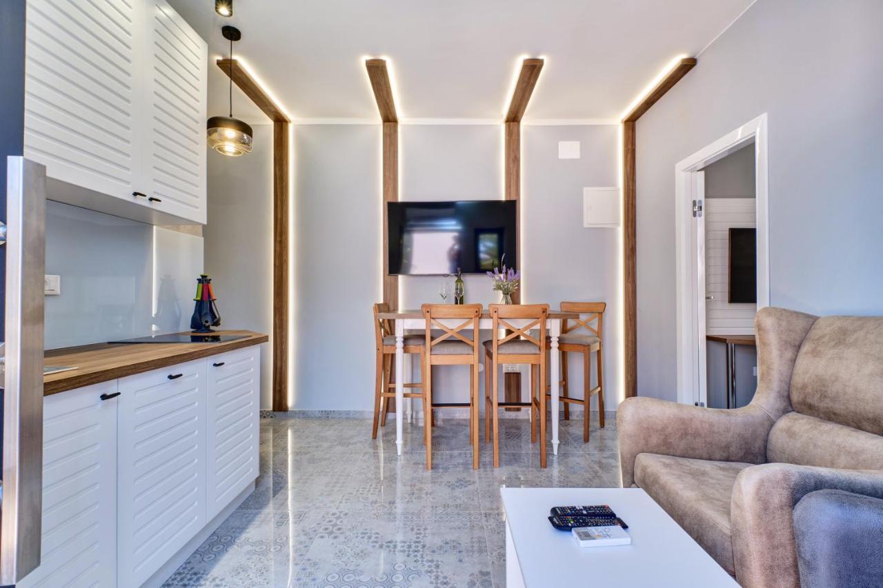 Luxury Apartments Mali Losinj Bagian luar foto