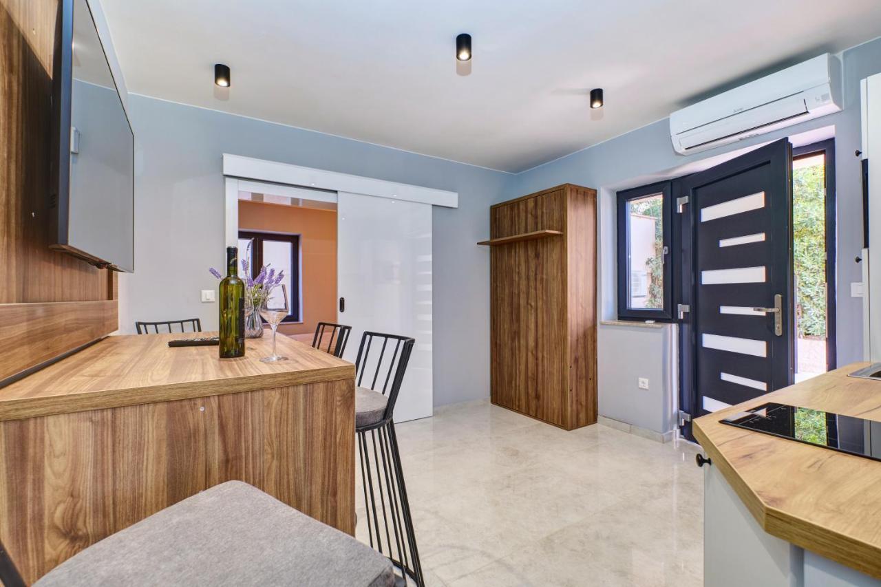 Luxury Apartments Mali Losinj Bagian luar foto