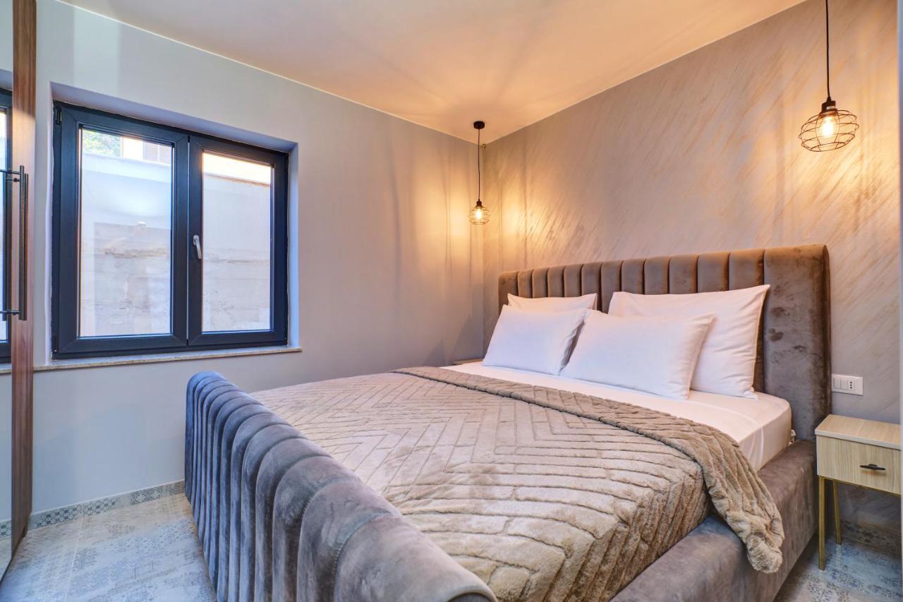Luxury Apartments Mali Losinj Bagian luar foto