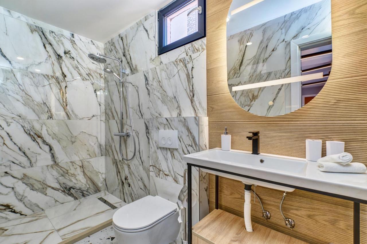 Luxury Apartments Mali Losinj Bagian luar foto