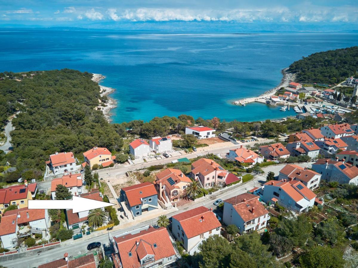 Luxury Apartments Mali Losinj Bagian luar foto