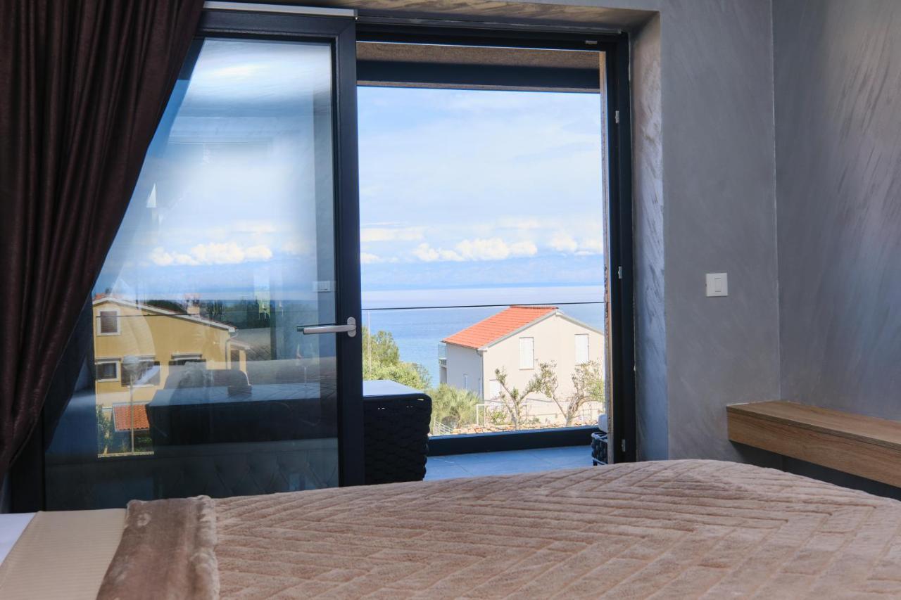 Luxury Apartments Mali Losinj Bagian luar foto